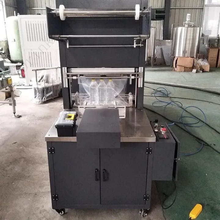 Auto Shrink Wrapping Machine Hero Image